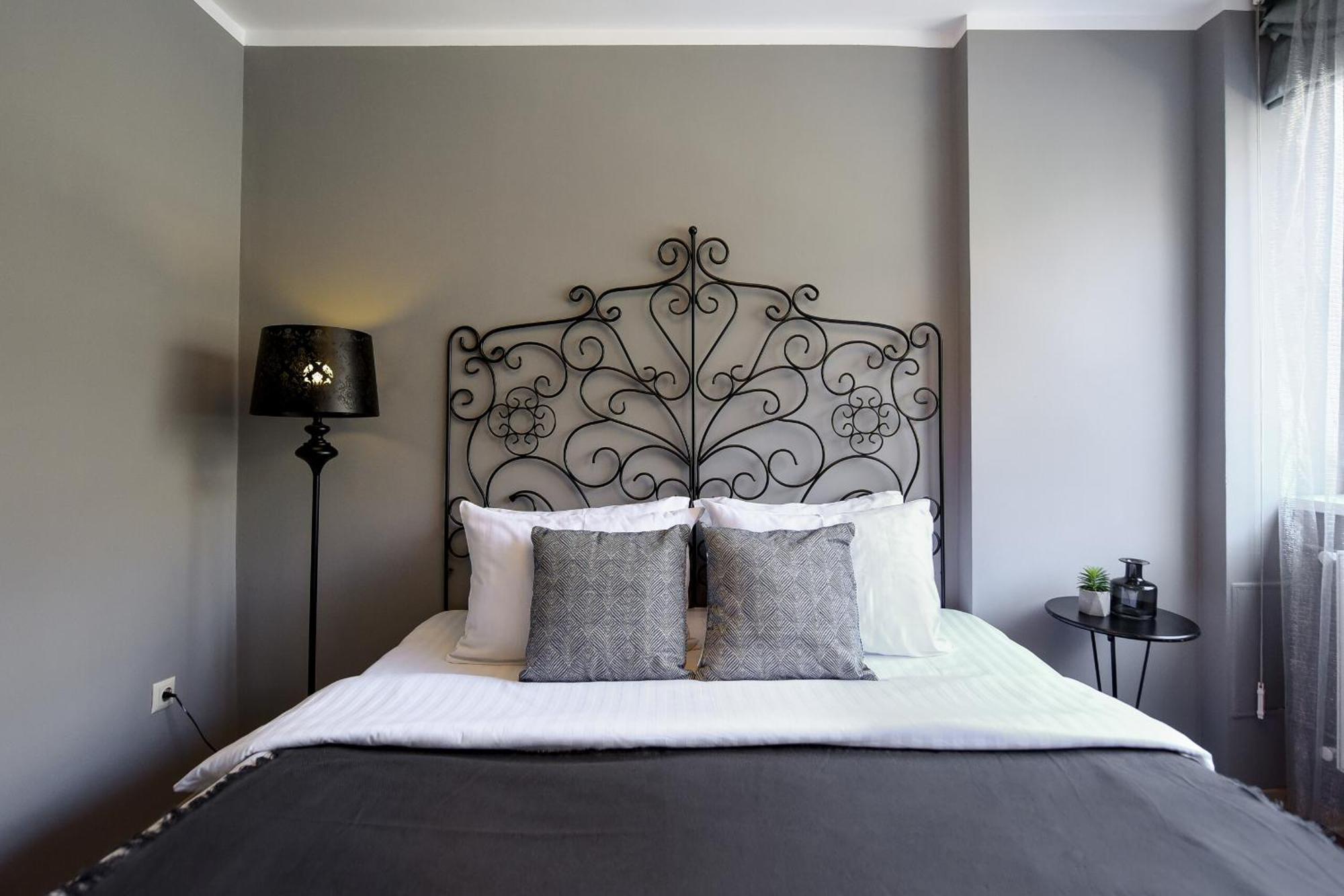 Downtown Oasis: Central Apartments With Cozy Charm Bukurešť Exteriér fotografie
