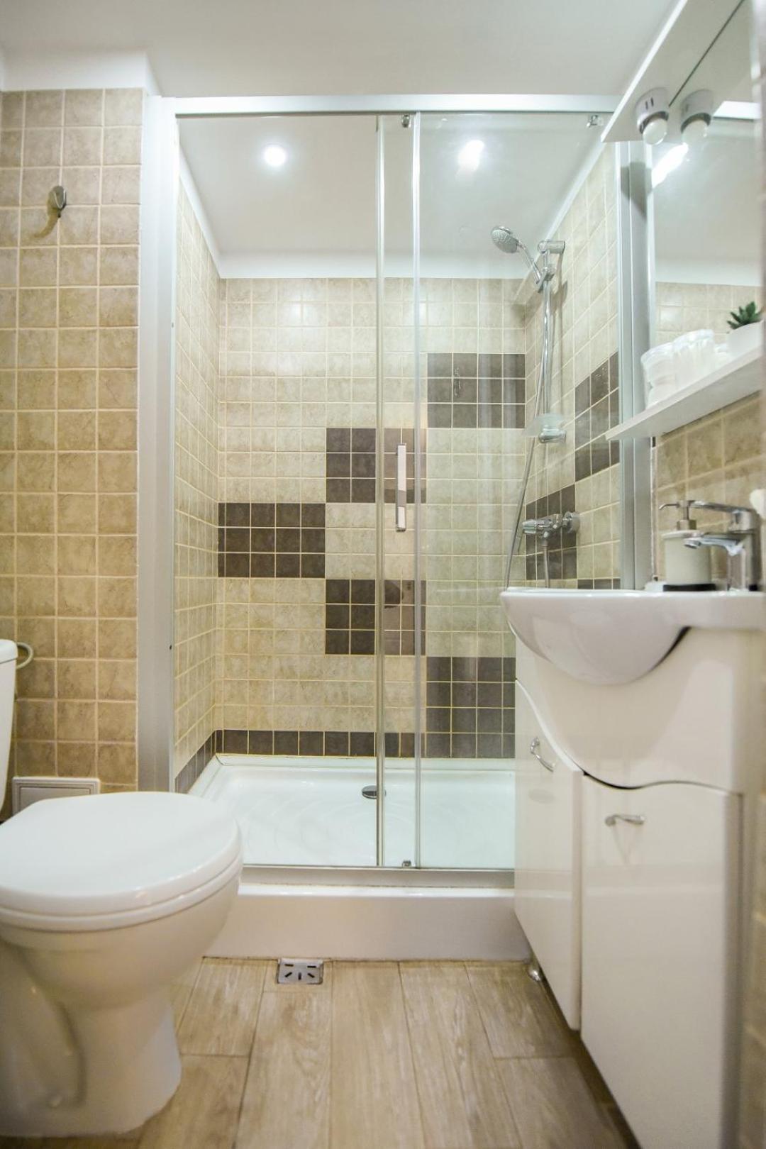 Downtown Oasis: Central Apartments With Cozy Charm Bukurešť Pokoj fotografie